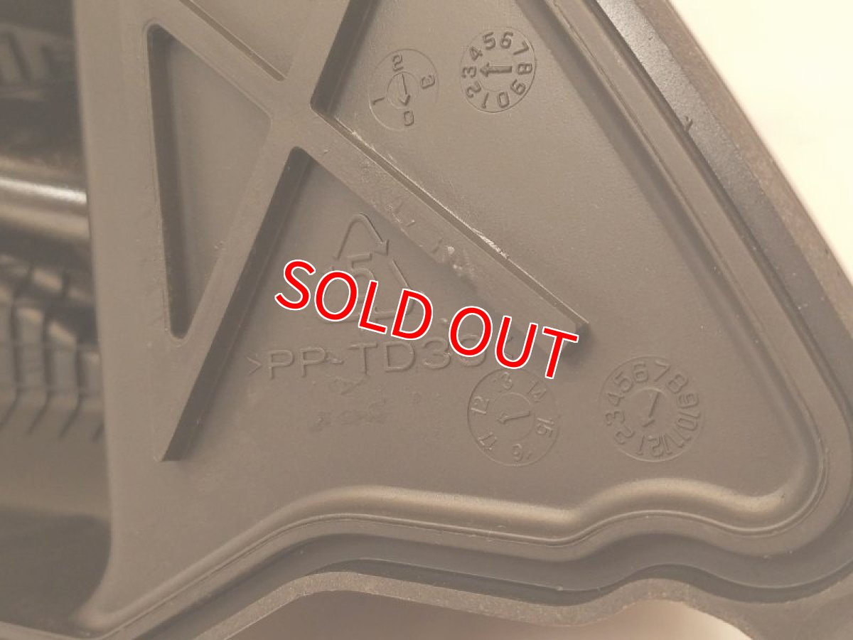 画像17: カーボンエアクリーナーBOXカバー 交換タイプ[1型BW'S125] (17)