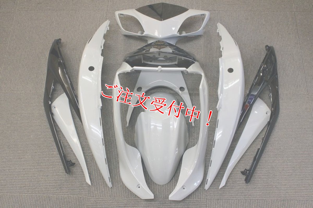 画像1: 純正品質 3型シグナスX 外装 カウル11点セット [3型シグナスX] (1)