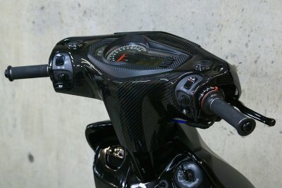 画像1: カーボンハンドルカバー 交換タイプ [5型 シグナスX ]