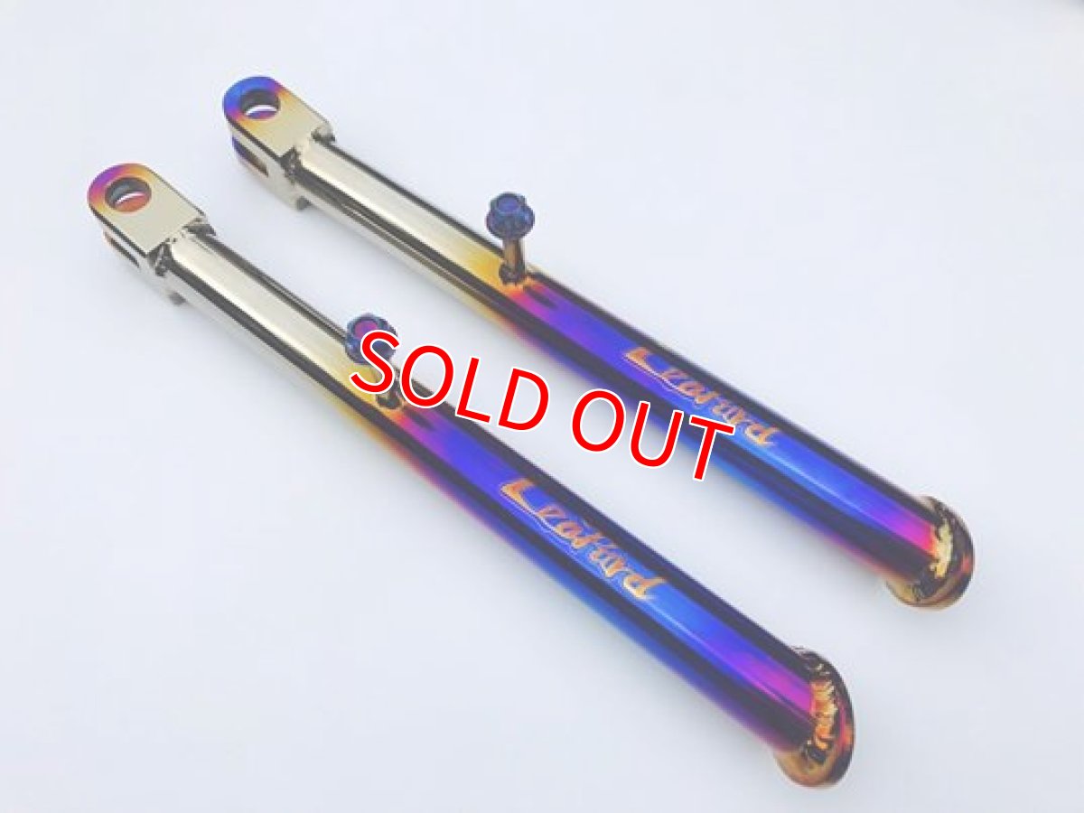 画像3: Leopard チタンサイドスタンド [シグナスX・BW'S125](焼き色・ゴールド・プレーン) (3)