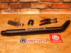 画像1: MOTO-R ステンフレーム補強バー ブラック[2型シグナスX/3型シグナスX/4・5型シグナスX/シグナスグリファス/BW'S125/X FORCE] (1)
