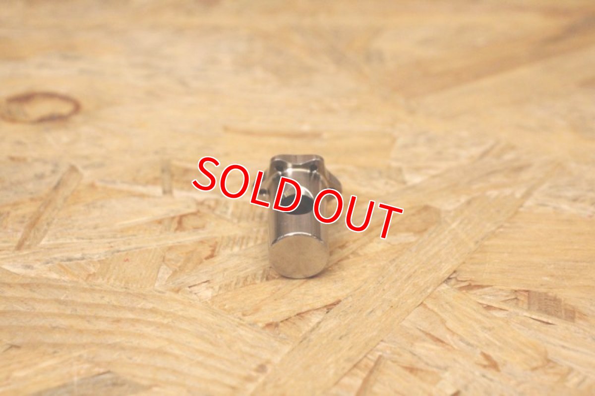 画像4: PK7 リアブレーキアームピン チタン 無色 [1.2.3型シグナスX・1型BW'S125] (4)