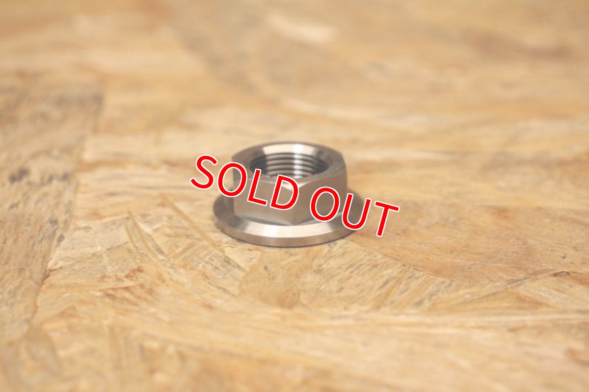 画像4: PK7 クラッチアウターナット チタン 無色 １個 [シグナスX・BW'S125] (4)