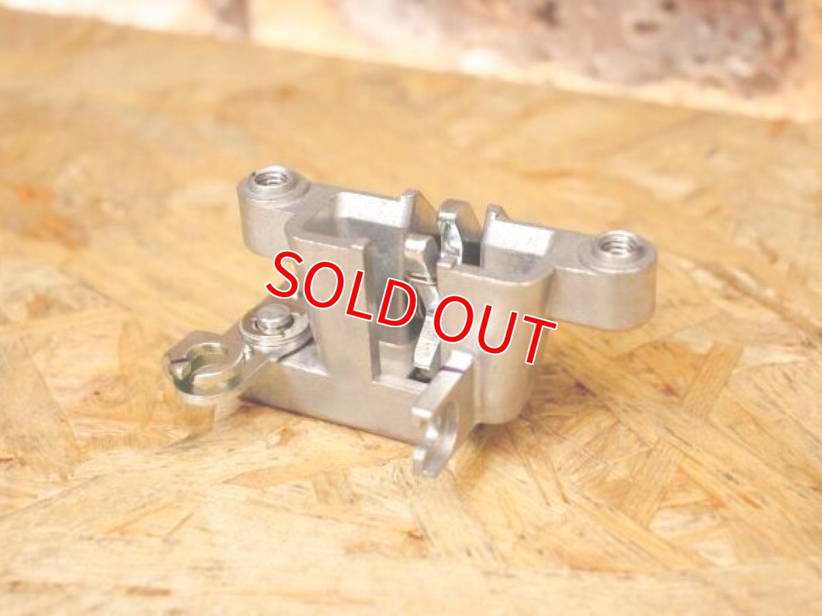 画像1: ヤマハ純正 シートロックASSY [2〜5型シグナスX・2型BW'S125] (1)