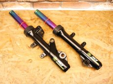 画像1: NCY N-17フロントフォーク (チタンカラー/ゴールド/ブラック)[4・5型シグナスX] (1)