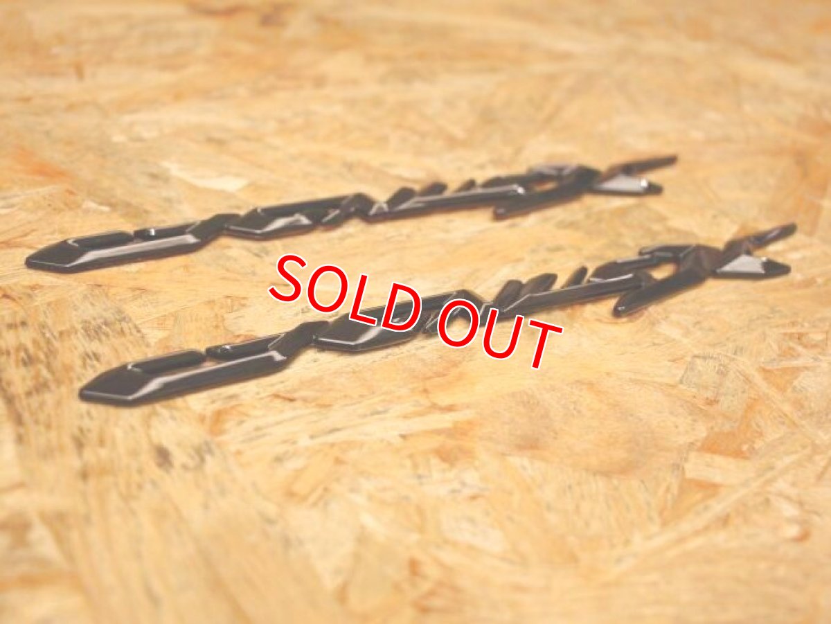 画像2: ヤマハ純正 CYGNUS-X 3Dエンブレム 2個セット ブラック  (2)