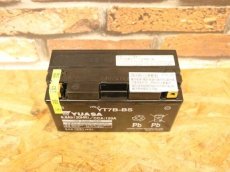 画像4: 台湾YUASA YT7B-BS バッテリー  [シグナスX・BWS125] (4)