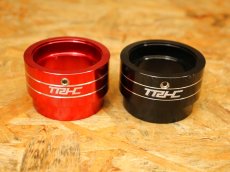 画像1: TRHC ファンネルアダプター ラージボディスロボ用（レッド/ブラック）  (1)