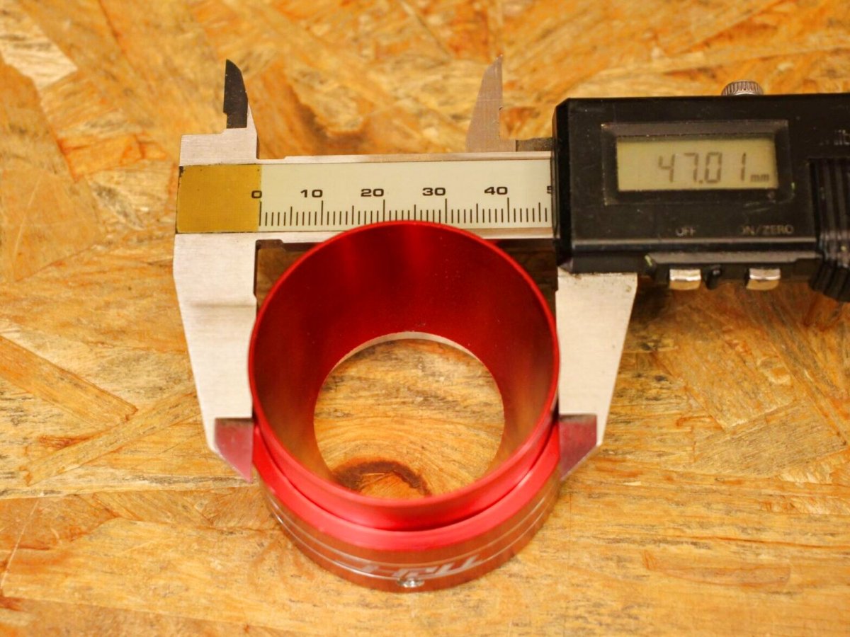 画像6: TRHC ファンネルアダプター スモールボディスロボ用(レッド/ブラック)  (6)