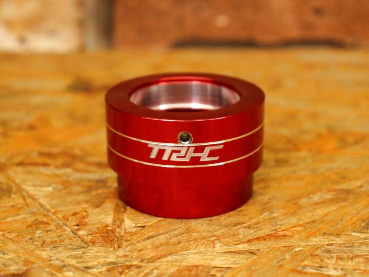 画像2: TRHC ファンネルアダプター スモールボディスロボ用(レッド/ブラック)  (2)