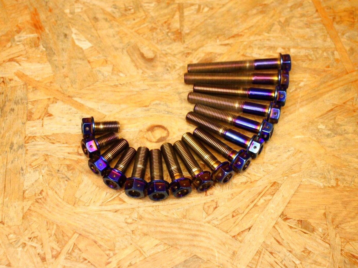 画像5: PK7 M10ステンフランジ六角ボルト P1.25 焼き色 1本 (5)