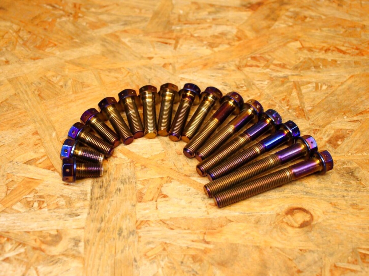 画像2: PK7 M10ステンフランジ六角ボルト P1.25 焼き色 1本 (2)