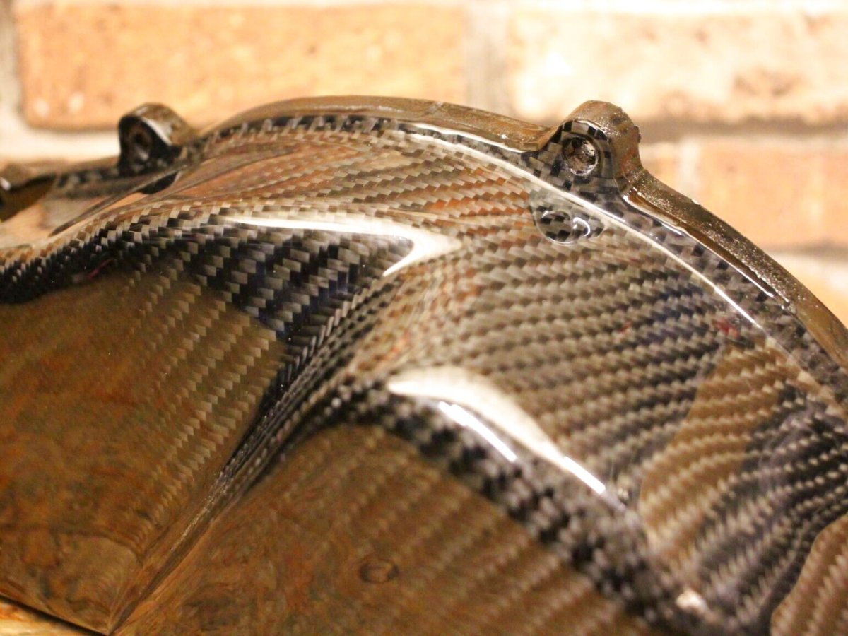 画像3: カーボンエアクリーナーBOXカバー 交換タイプ[1.2.3型シグナスX] (3)