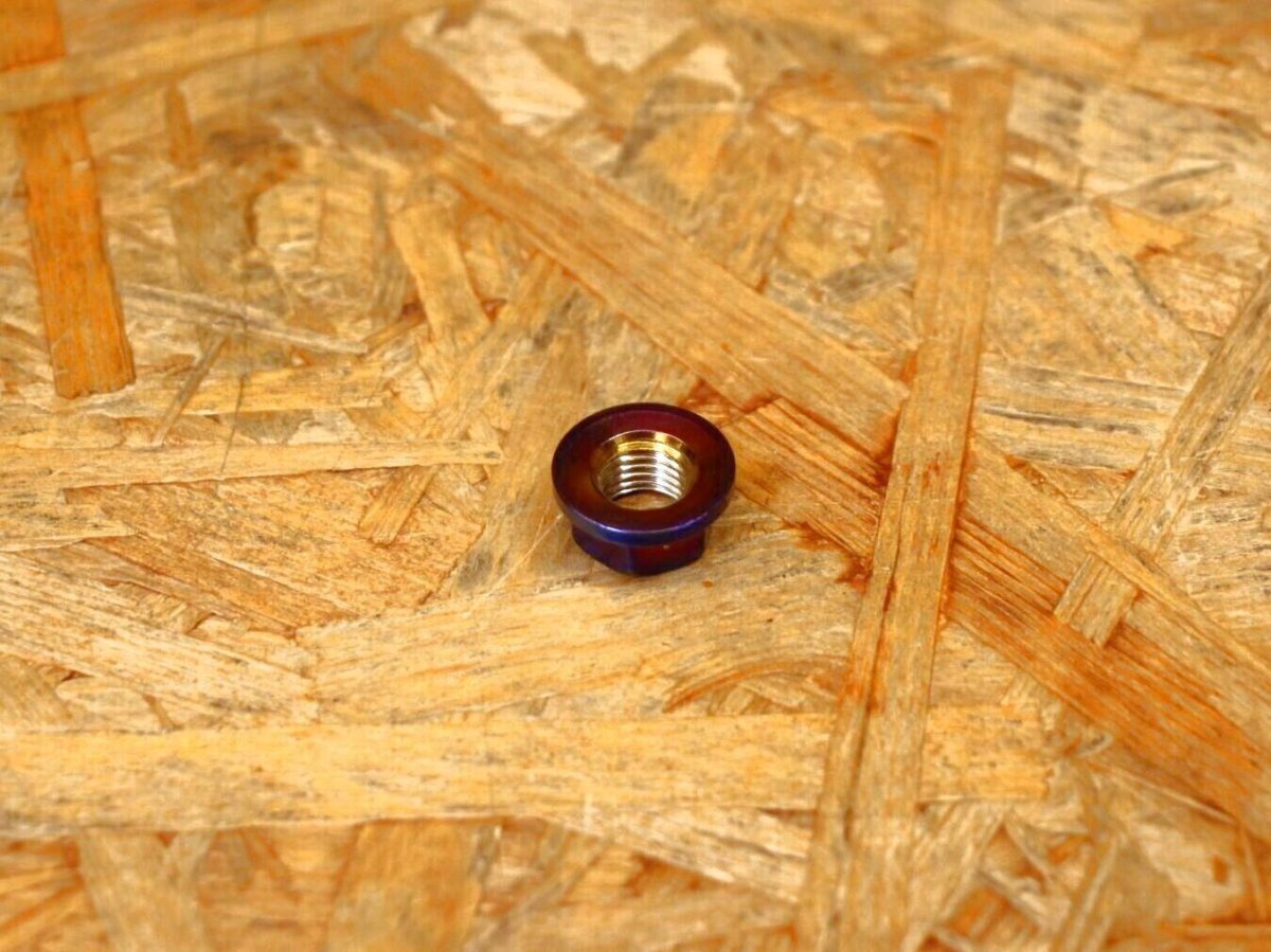 画像2: PK7 M10ステンフランジナット P1.25 焼き色 1個 (2)