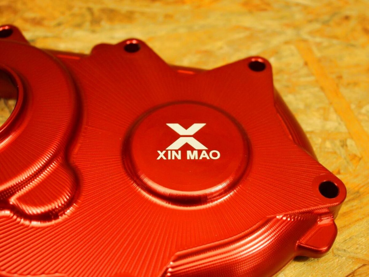 画像7: XIN MAO CNC削り出しギアカバー (ブラック/レッド)  [1〜3型シグナスX] (7)