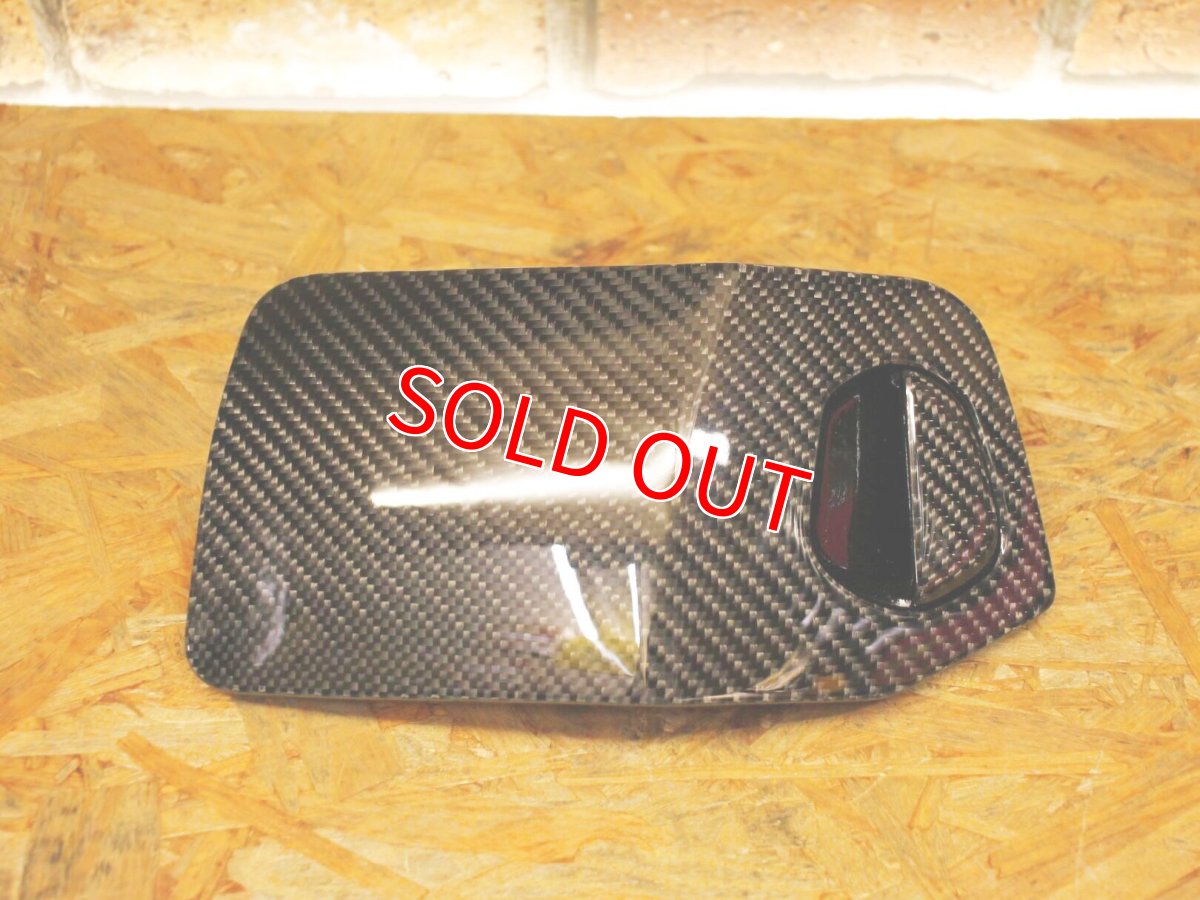画像4: カーボンフューエルキャップカバー 交換タイプ [1型 シグナスX] (4)
