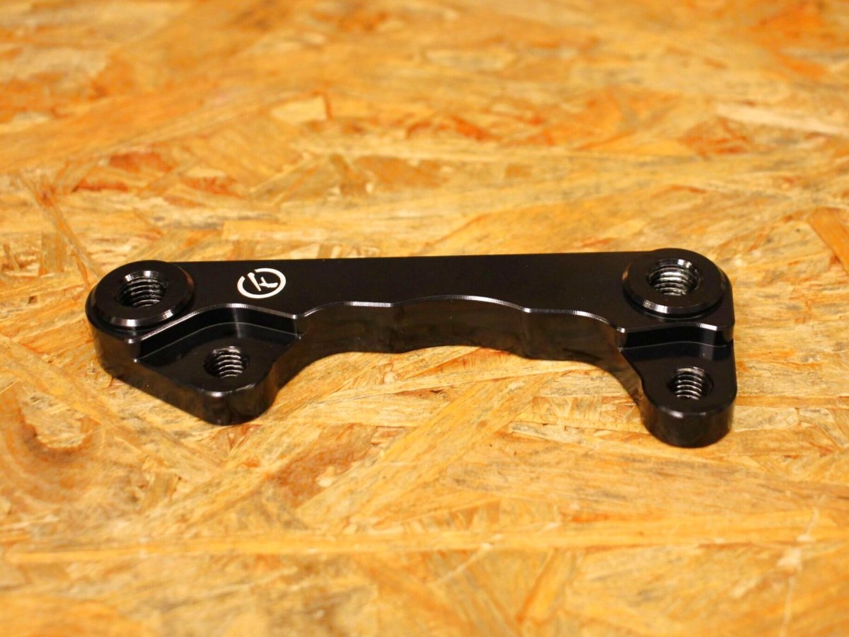 画像3: COME FROM リアキャリパーサポート 230mmディスク×Bremboカニ（84mmピッチ） [シグナスグリファス・3型BW'S125・X FORCE・FORCE2.0] (3)