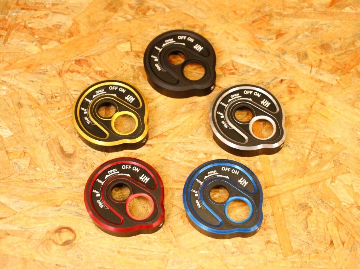 画像2: KN企画 キーカバータイプR [2~5型シグナスX 国内仕様/マジェスティS]（マットブラック/ゴールド/シルバー/レッド/ブルー） (2)