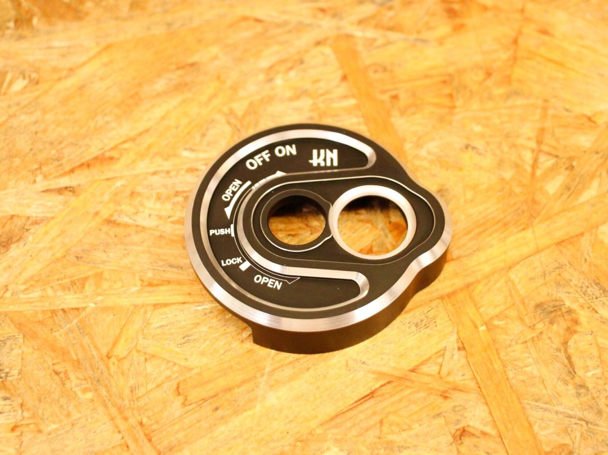 画像6: KN企画 キーカバータイプR [2~5型シグナスX 国内仕様/マジェスティS]（マットブラック/ゴールド/シルバー/レッド/ブルー） (6)