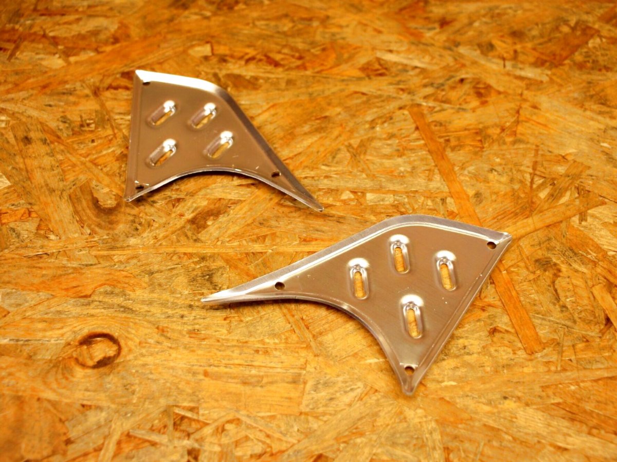 画像3: K&S アルミフロアボード フロント [5型シグナスX]（シルバー/ガンメタ） (3)