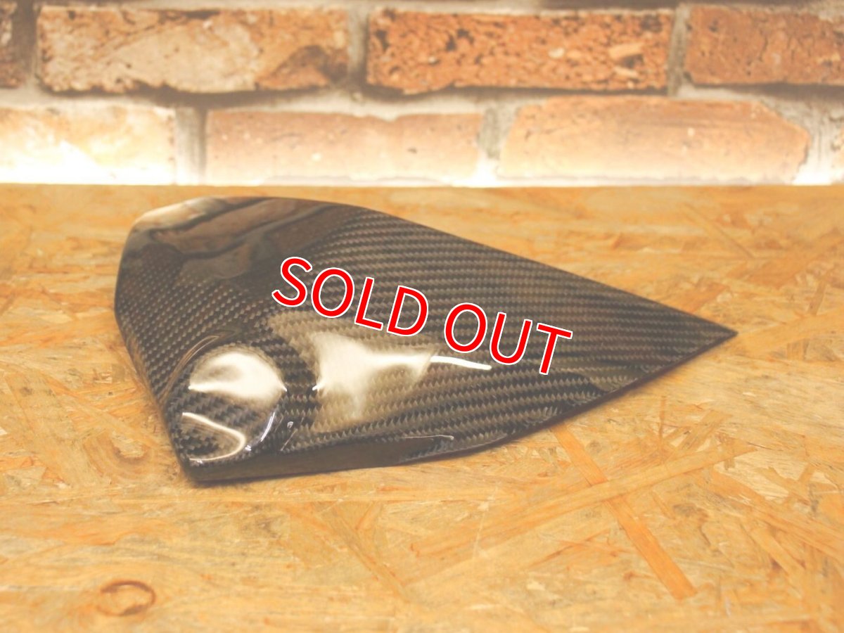 画像2: カーボンアッパーカウルカバー ハーフ [3型シグナスX] (2)