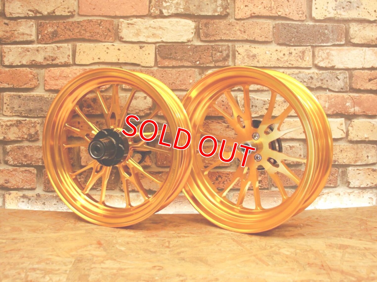 画像2: MOS 鋳造ホイール前後セット XR-15 ゴールド［4・5型シグナスX/2型BW'S125］ (2)