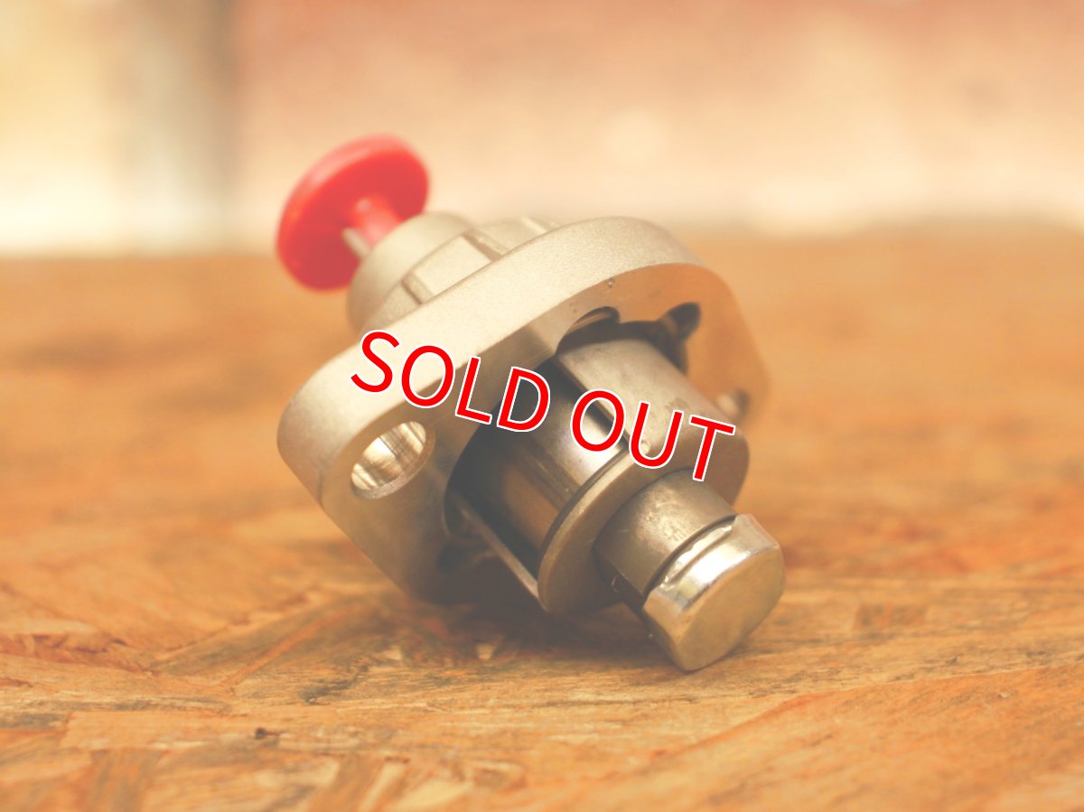 画像2: SWR 強化チェーンテンショナー [シグナスグリファス/2型NMAX125・155/X FORCE] (2)