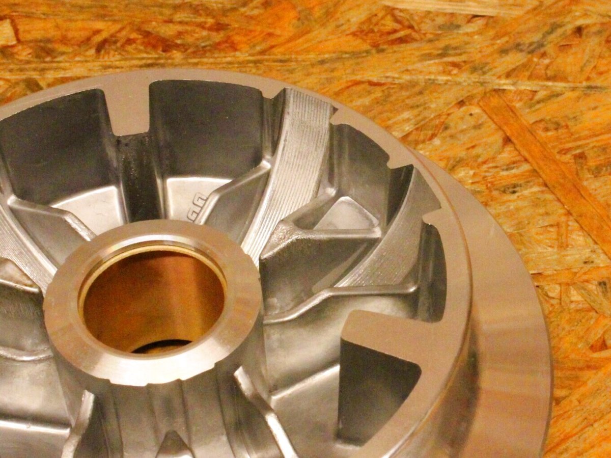 画像4: SCRK ハイスピードプーリーキット ガイド切削モデル［シグナスグリファス・3型BW'S125・NMAX125/155・トリシティ125/155・X FORCE・FORCE2.0・AEROX155］ (4)