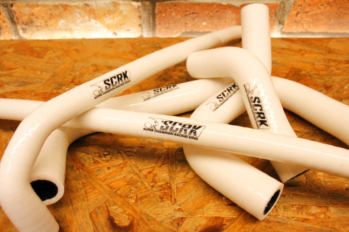 画像4: SCRK ラジエーターホースセット（ブラック/ホワイト/レッド/ブルー）［シグナスグリファス］ (4)