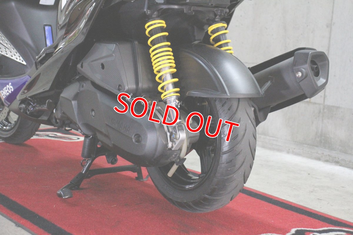 画像12: ライトカスタム中古車 シグナスX 5型国内仕様 Monster Energy Yamaha MotoGP Edition 800台限定車 走行17,200キロ (12)