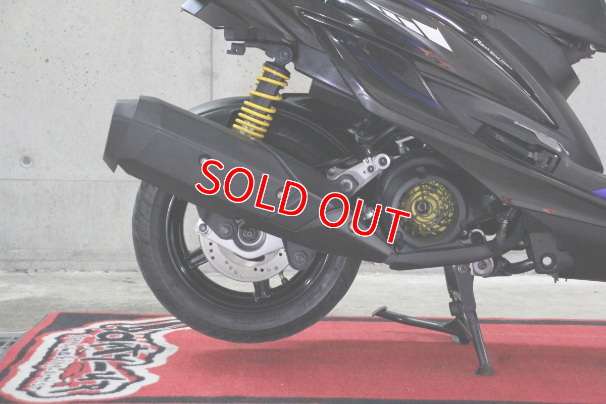 画像13: ライトカスタム中古車 シグナスX 5型国内仕様 Monster Energy Yamaha MotoGP Edition 800台限定車 走行17,200キロ (13)