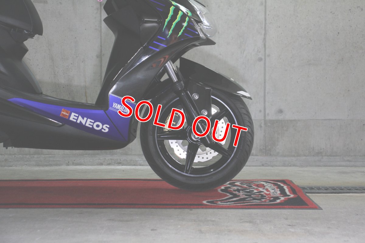 画像9: ライトカスタム中古車 シグナスX 5型国内仕様 Monster Energy Yamaha MotoGP Edition 800台限定車 走行17,200キロ (9)