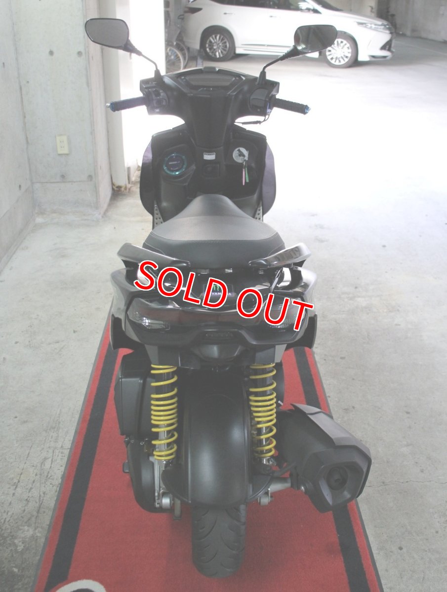 画像7: ライトカスタム中古車 シグナスX 5型国内仕様 Monster Energy Yamaha MotoGP Edition 800台限定車 走行17,200キロ (7)