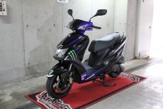 画像4: ライトカスタム中古車 シグナスX 5型国内仕様 Monster Energy Yamaha MotoGP Edition 800台限定車 走行17,200キロ (4)