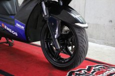 画像8: ライトカスタム中古車 シグナスX 5型国内仕様 Monster Energy Yamaha MotoGP Edition 800台限定車 走行17,200キロ (8)