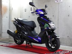 画像1: ライトカスタム中古車 シグナスX 5型国内仕様 Monster Energy Yamaha MotoGP Edition 800台限定車 走行17,200キロ (1)