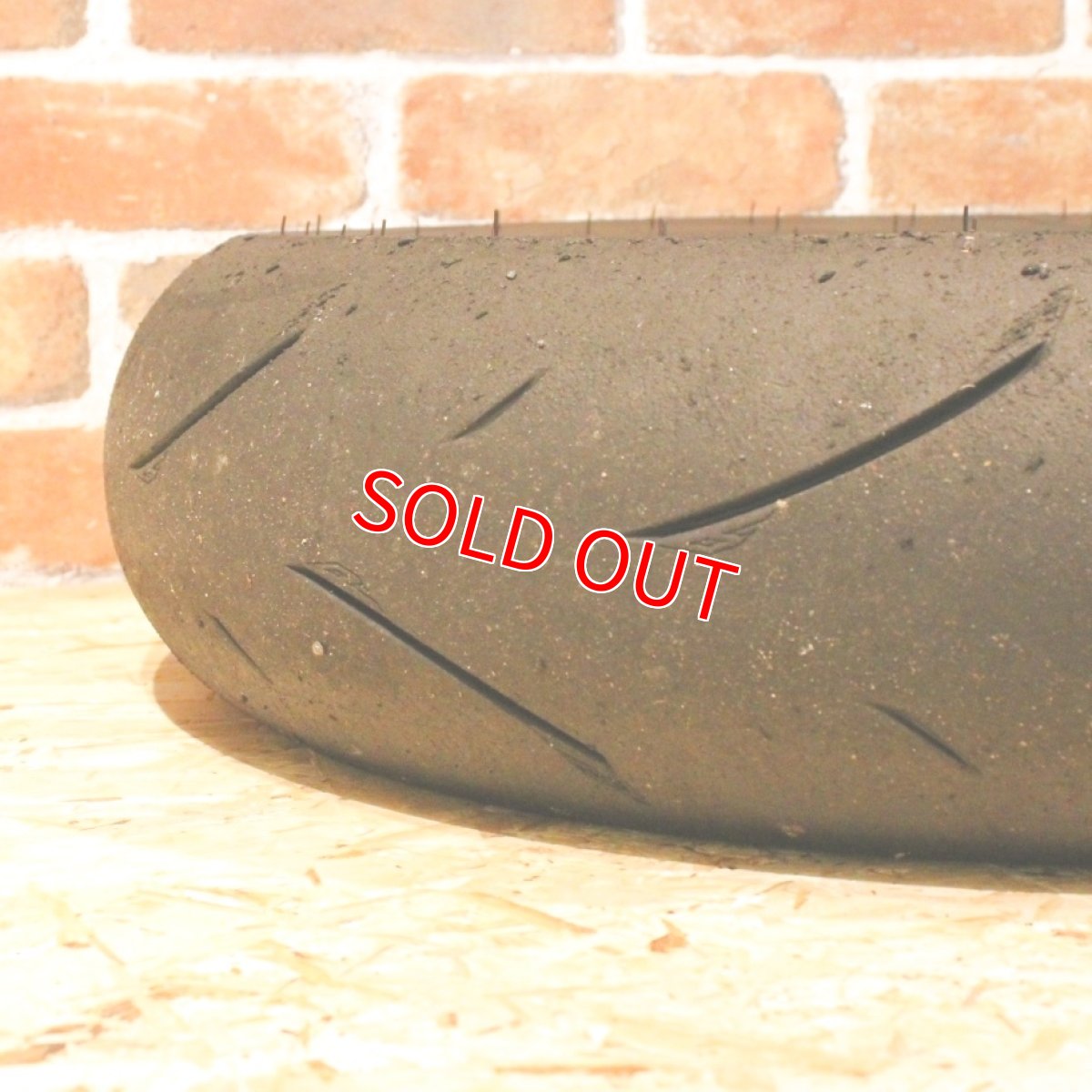 画像5: 中古品！レース落ちタイヤ CST CM-SRR 3rd ウルトラライト 120/80-12 リア向け (5)