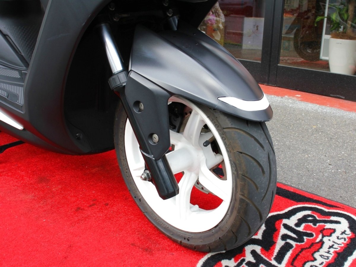 画像12: 厳選中古車 シグナスX 4型後期国内仕様 走行11,400キロ (12)