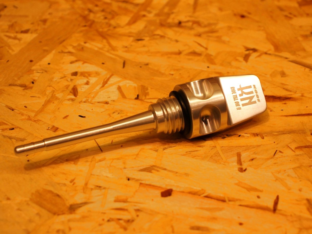 画像6: KN企画 オイルレベルゲージ (ブラック/レッド/ゴールド/ブルー/シルバー) [4.5型シグナスX / 1.2型BW'S125] (6)