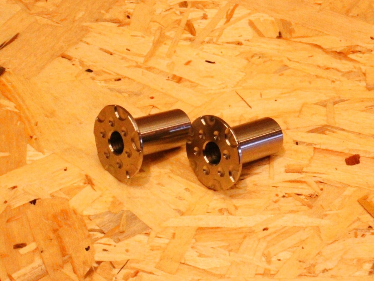 画像4: COME FROM 削り出しエンジンハンガー 純正長(ブラック/レッド/シルバー/ゴールド) [シグナスグリファス・3型BW'S125・NMAX125/155・X FORCE・FORCE2.0] (4)