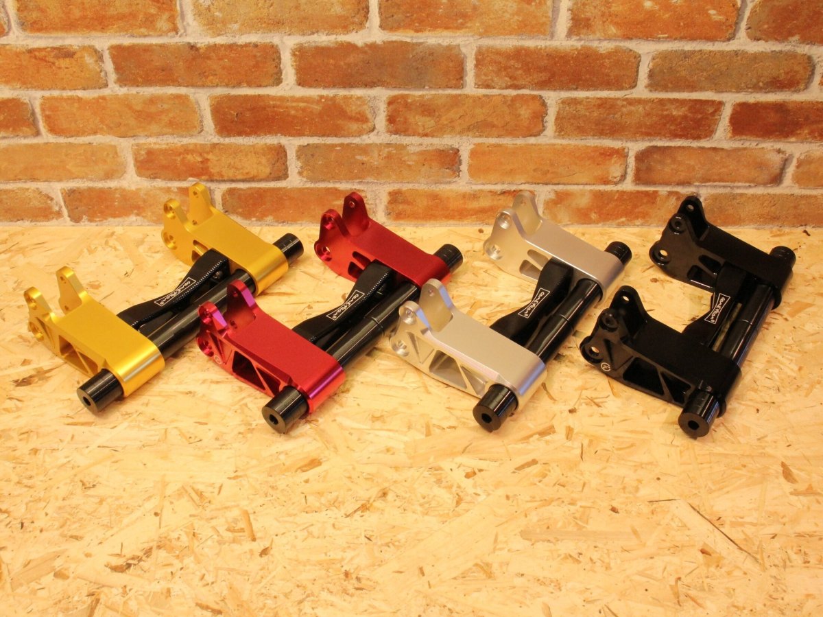 画像3: COME FROM 削り出しエンジンハンガー 純正長(ブラック/レッド/シルバー/ゴールド) [シグナスグリファス・3型BW'S125・NMAX125/155・X FORCE・FORCE2.0] (3)