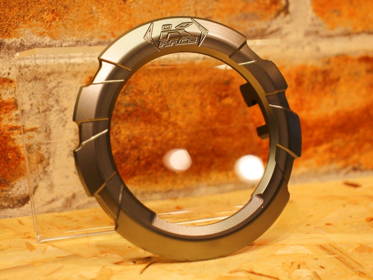 画像3: Krace 削り出しアルミフューエルキャップリング（ブラック/ガンメタ/シルバー/ゴールド/レッド/ブルー）［グリファス/X FORCE］ (3)