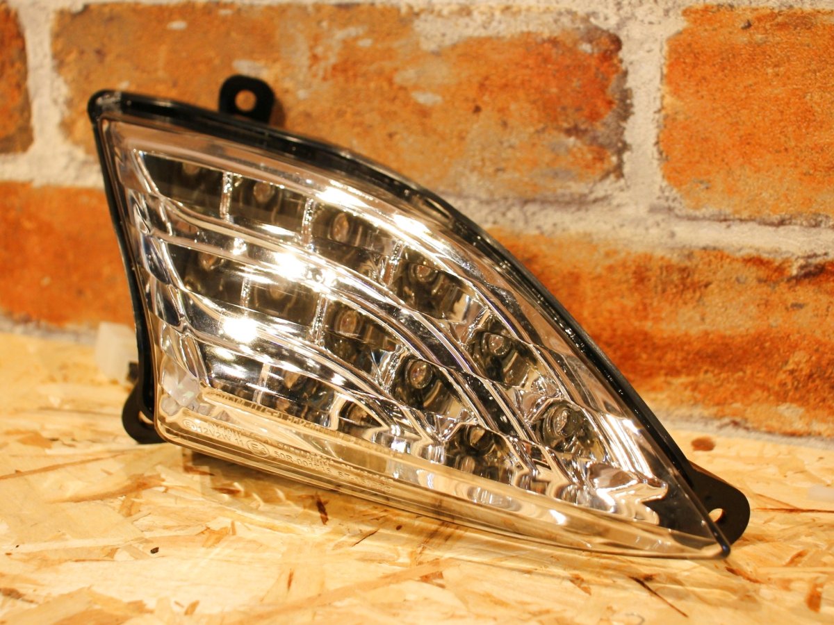 画像2: KOSO LEDフロントウインカー [2型シグナスX] (2)