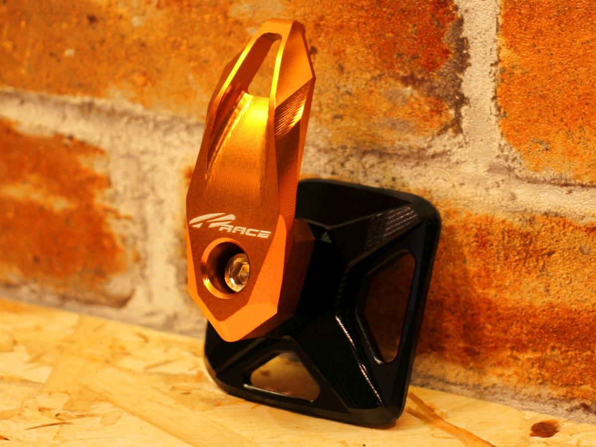 画像5: Krace CNCアルミ削り出しコンビニフック（ブラック/ガンメタ/シルバー/ゴールド/レッド/ブルー）［4.5型シグナスX/グリファス/2型BW'S125］ (5)