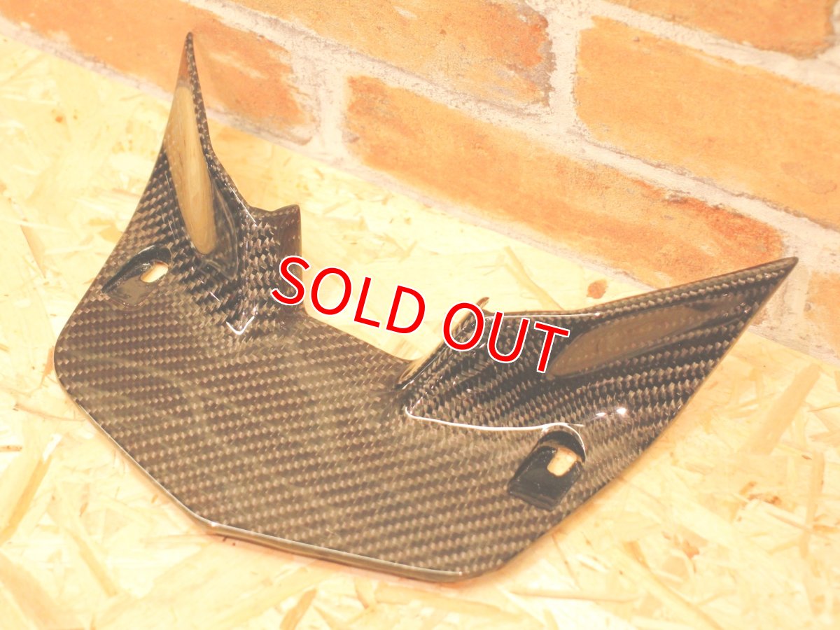 画像2: カーボンエアロレッグシールド［3型シグナスX］ (2)