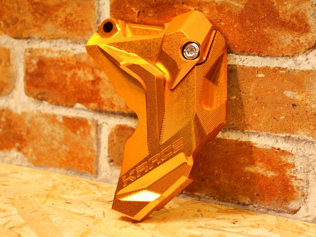 画像5: Krace 削り出しケースカバー リア（ブラック/ガンメタ/シルバー/ゴールド/レッド/ブルー） [シグナスグリファス・3型BW'S125・2型NMAX125/155・X FORCE・FORCE2.0] (5)