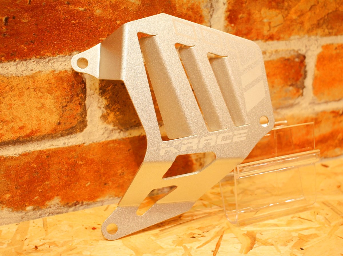 画像4: Krace ケースカバー センター（ブラック/ガンメタ/シルバー/ゴールド/レッド/ブルー） [シグナスグリファス・3型BW'S125・2型NMAX125/155・X FORCE・FORCE2.0] (4)