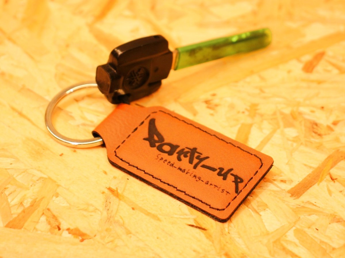 画像2: Partyupキーホルダー（レザー/ウッド） (2)