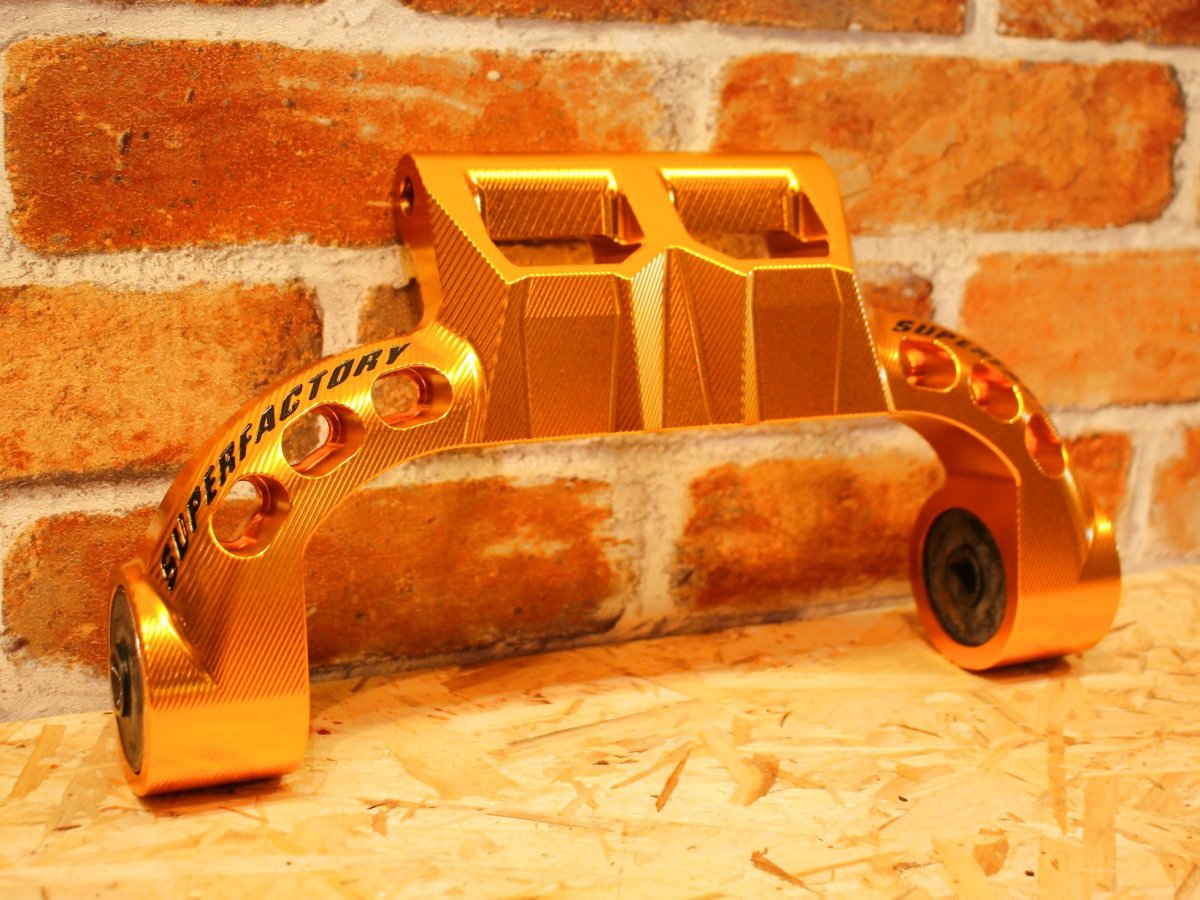 画像10: Super factory CNC1ピース削り出しエンジンハンガー（標準長）[2〜5型シグナスX・1.2BW'S125] (10)