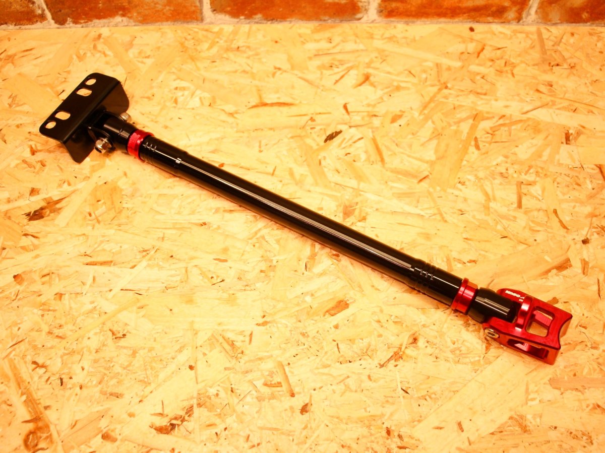 画像2: KOSO フレーム補強バー（ブラック×レッド/シルバー×レッド/シルバー×ブルー/ブラック×ブルー/シルバー×オレンジ）[シグナスグリファス] (2)